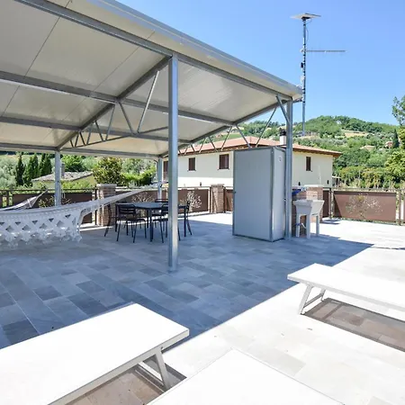 3 Bedroom Amazing In Semesterbostad Bisenti