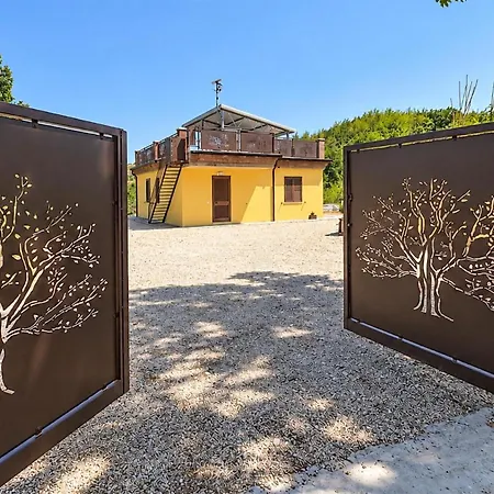 3 Bedroom Amazing In Bisenti